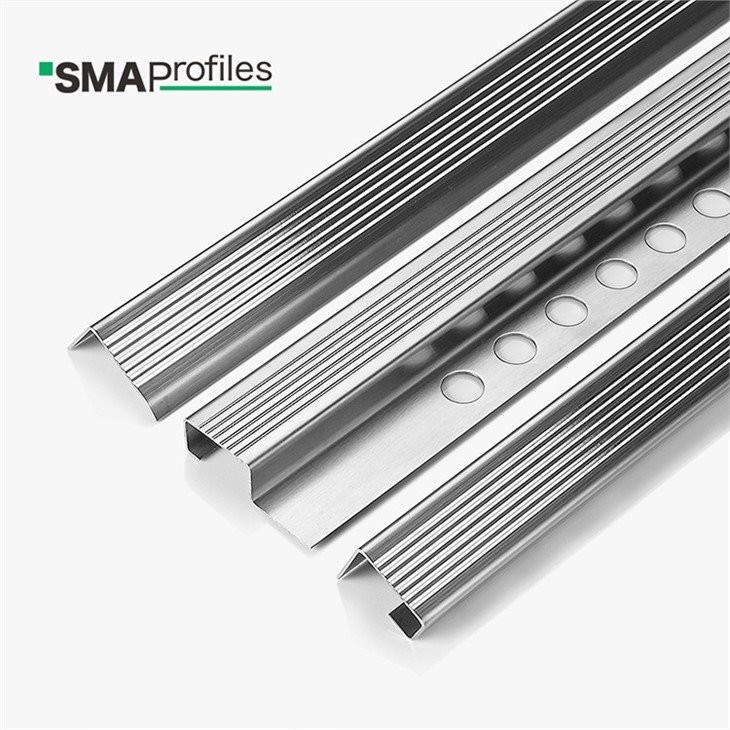 Grooved stainless steel stair nose
